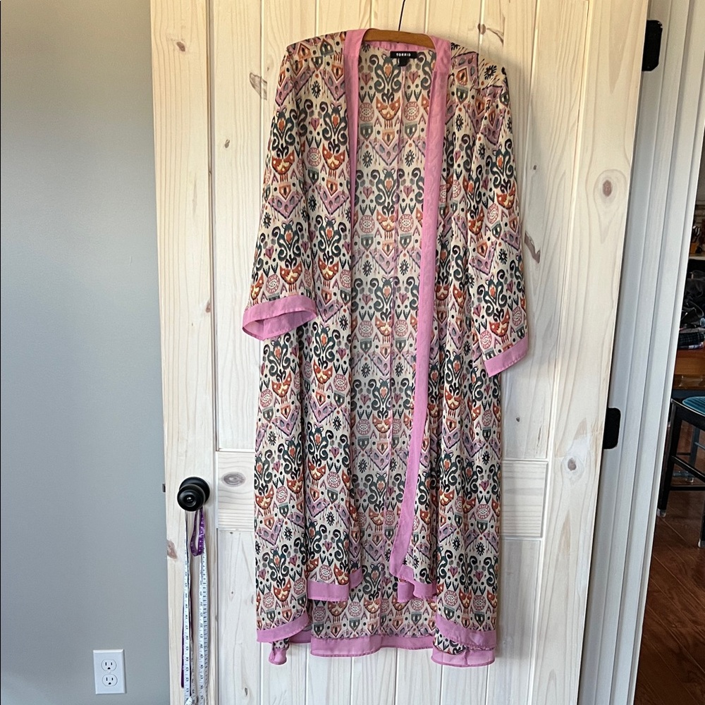 Torrid Multicolor Patterned Kimono with Pink Trim